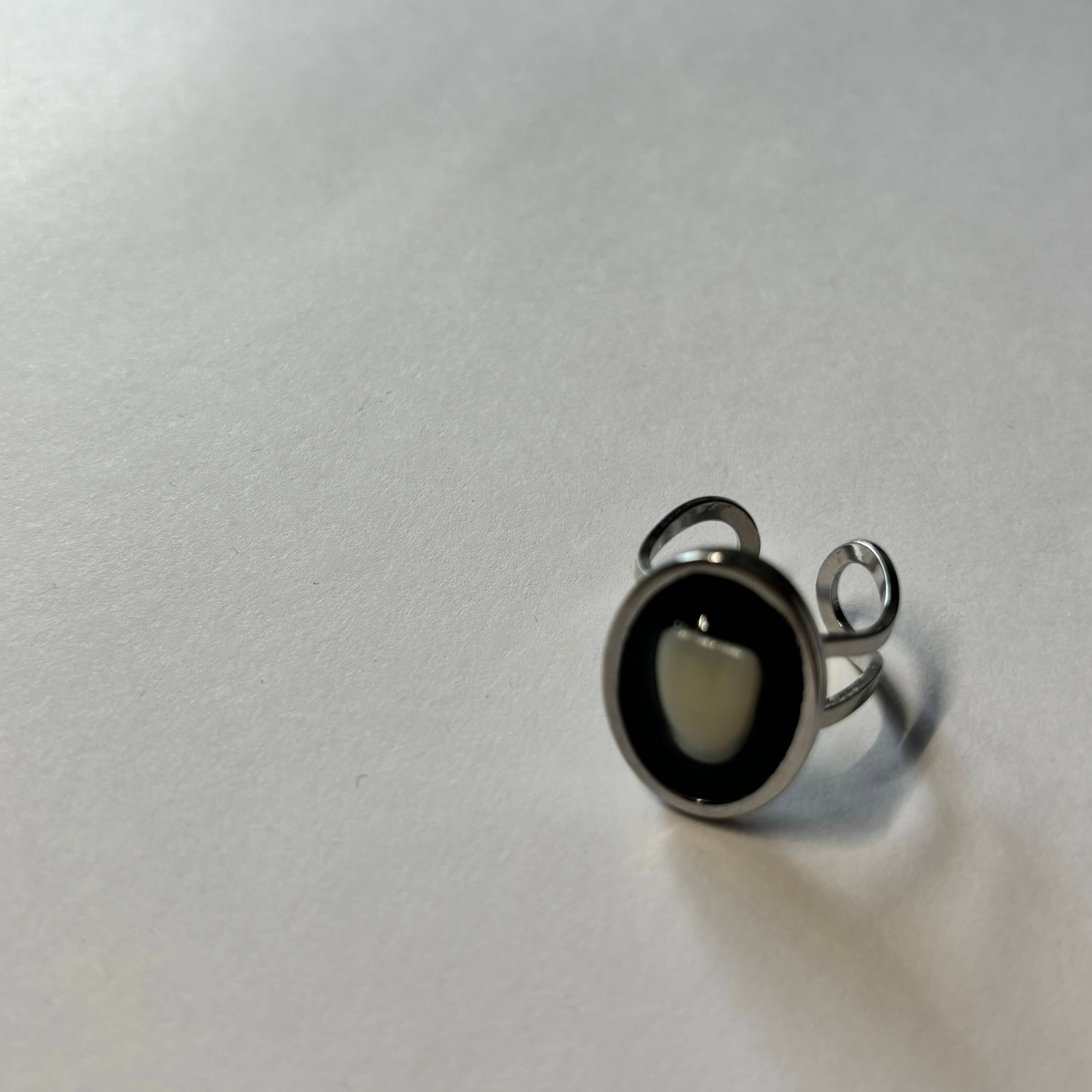 Oddity Ring - Resin Human Tooth Large Incisor